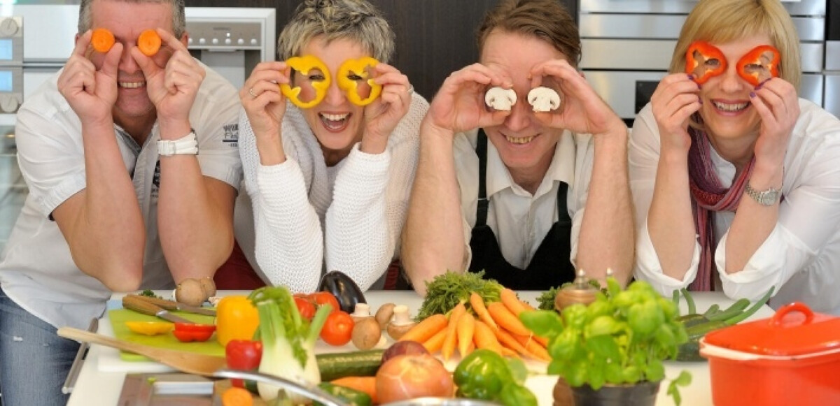 Wir freuen uns über Ihre Wertungen ...  Wir freuen uns über Ihre Wertungen ... 